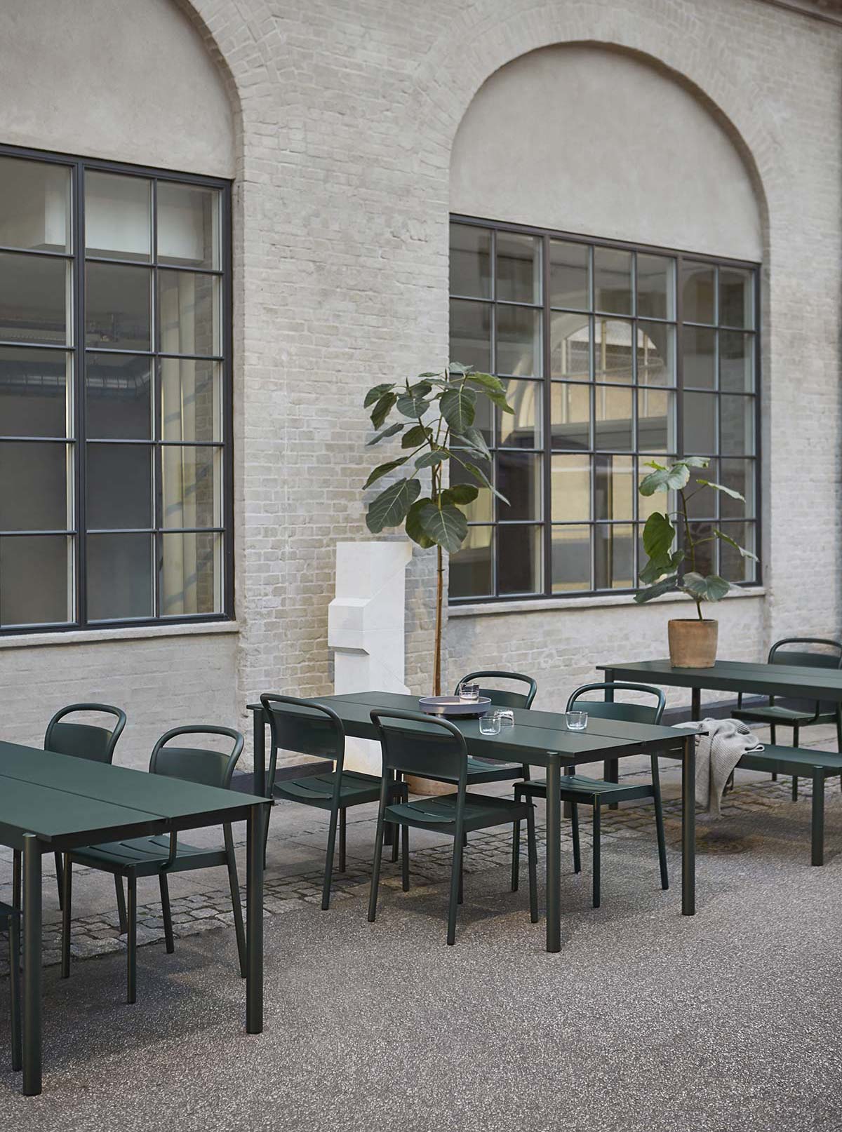 Linear by Muuto, Design Thomas Bentzen