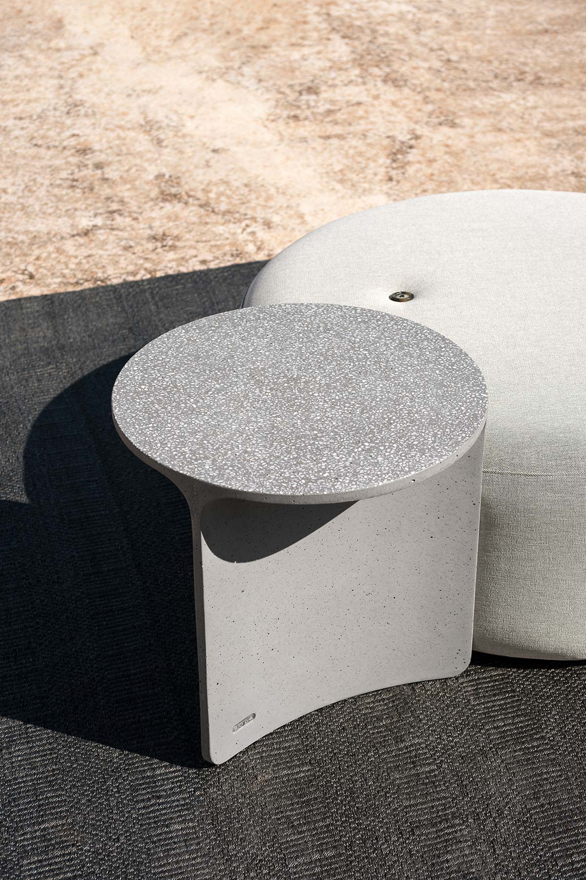 Aspic by Roda, Design Gordon Guillaumier