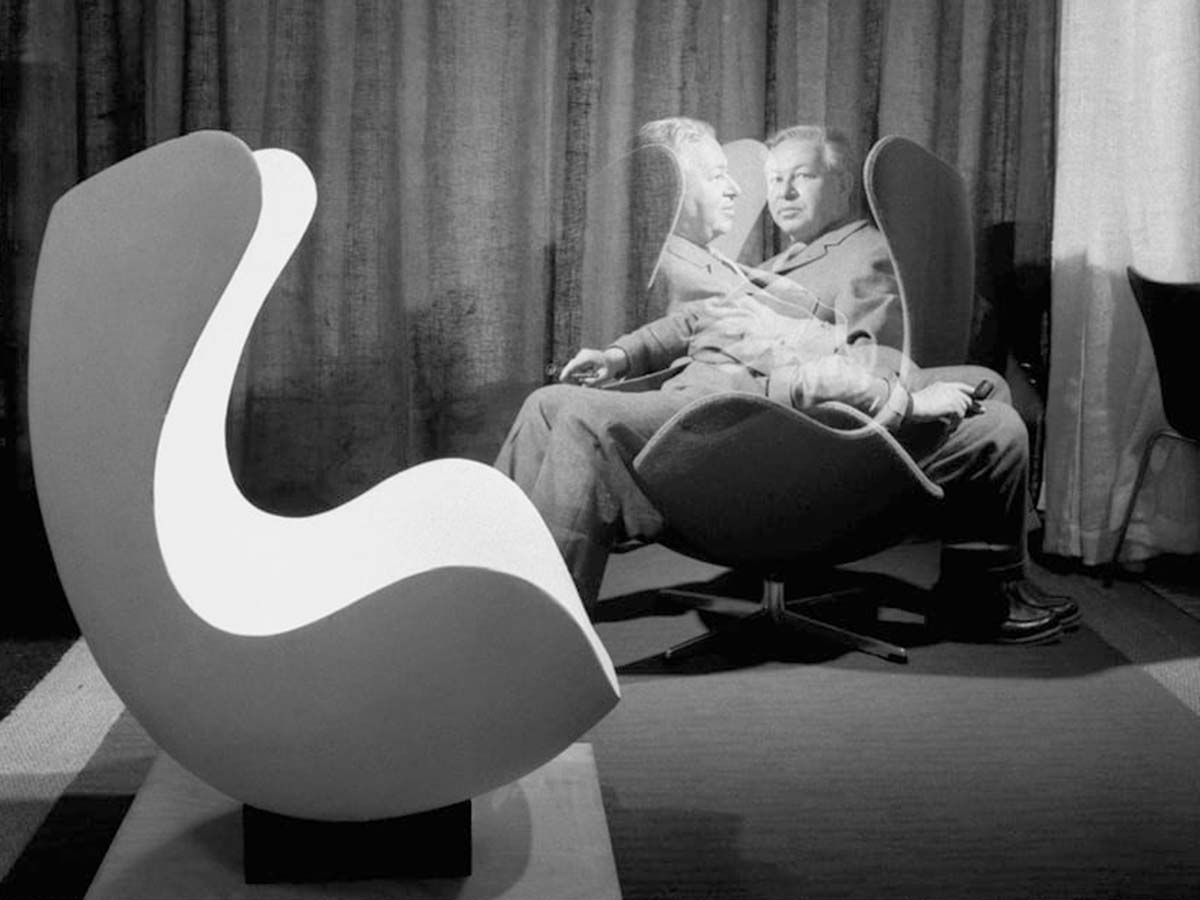 Egg armchair by Arne Jacobsen