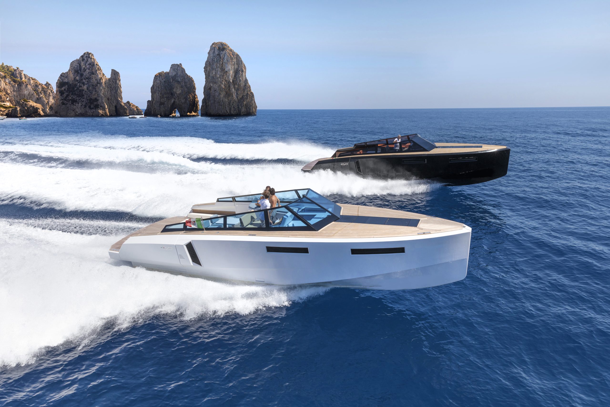 Evo R4 by Evo Yachts