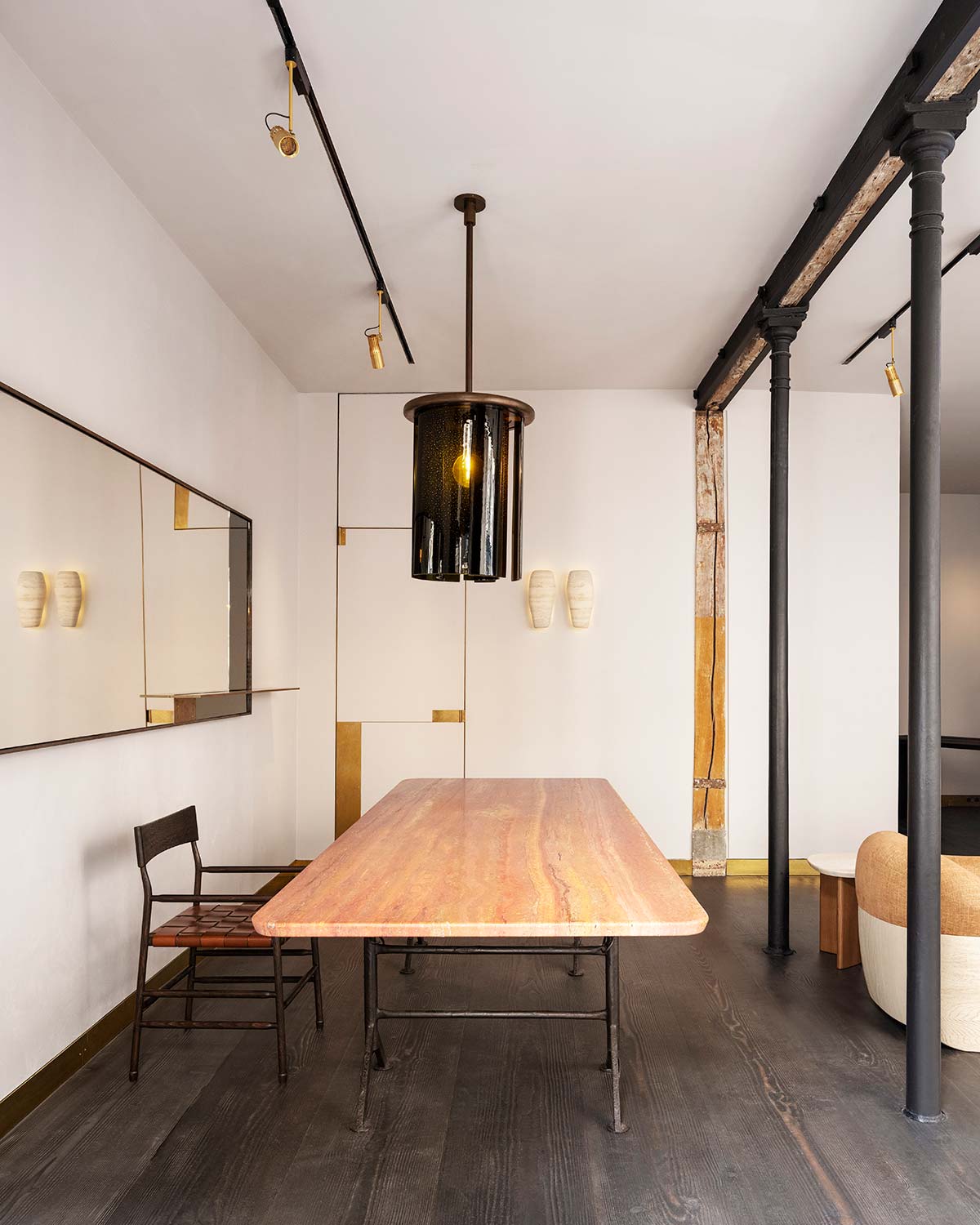 Charles Zana Gallery, Paris – Photo © Vincent Leroux