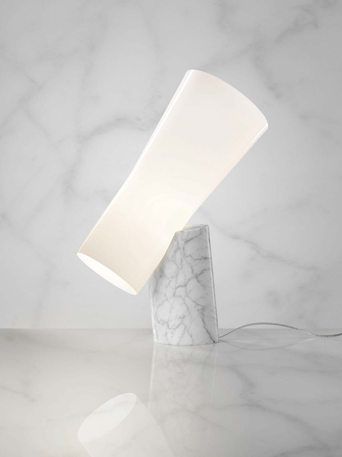 Nile by Foscarini, Design Rodolfo Dordoni