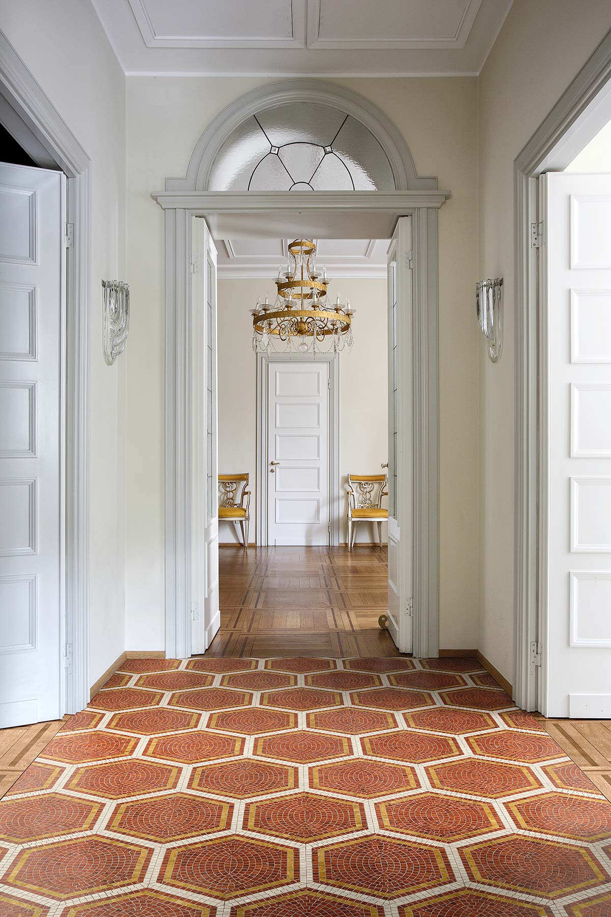 Piazza Scala Rosso, Marmosaico collection by Bisazza, Design Carlo Dal Bianco - Photo © Davide Lovatti