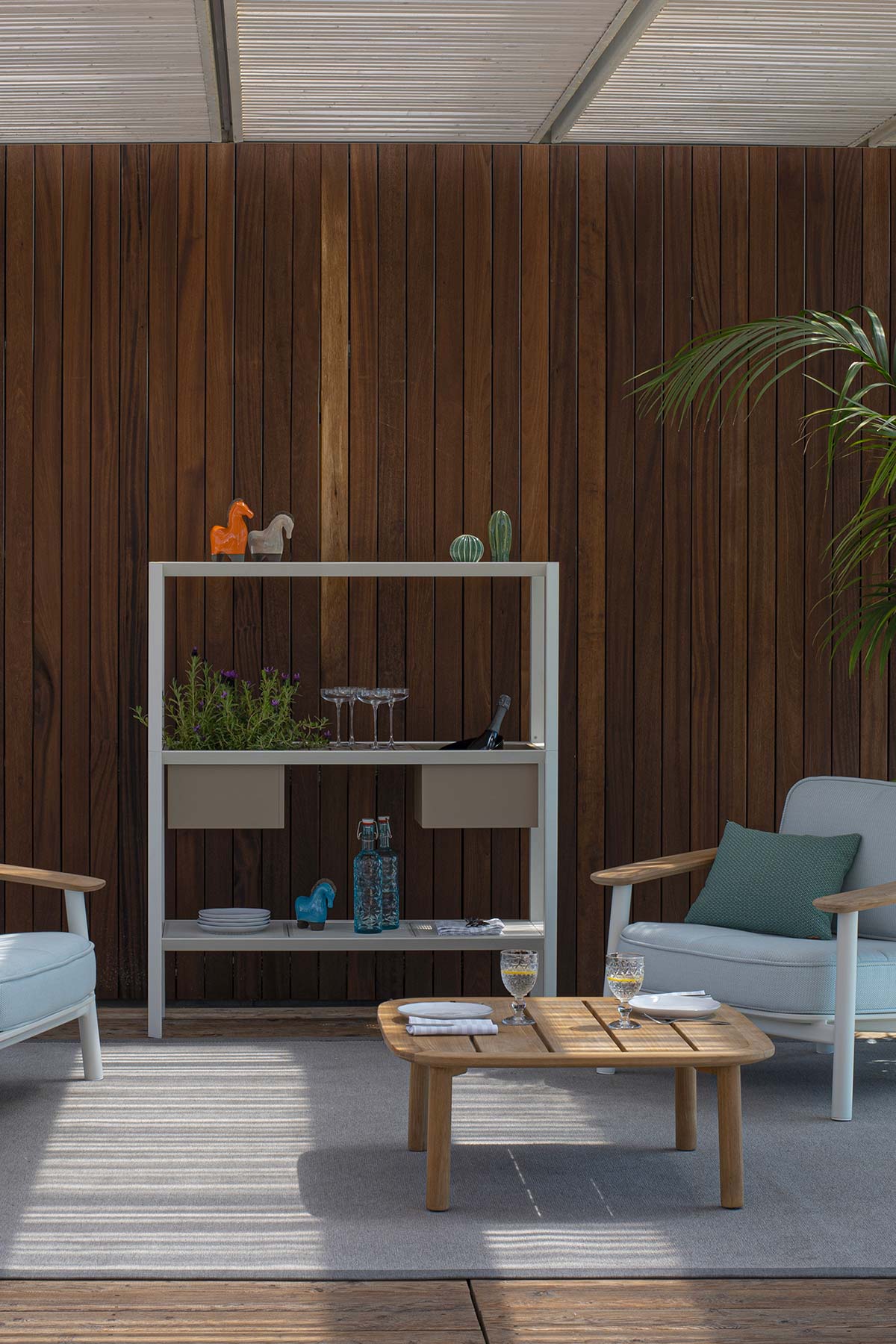 Terra by Emu, Design LCM Marin design studio