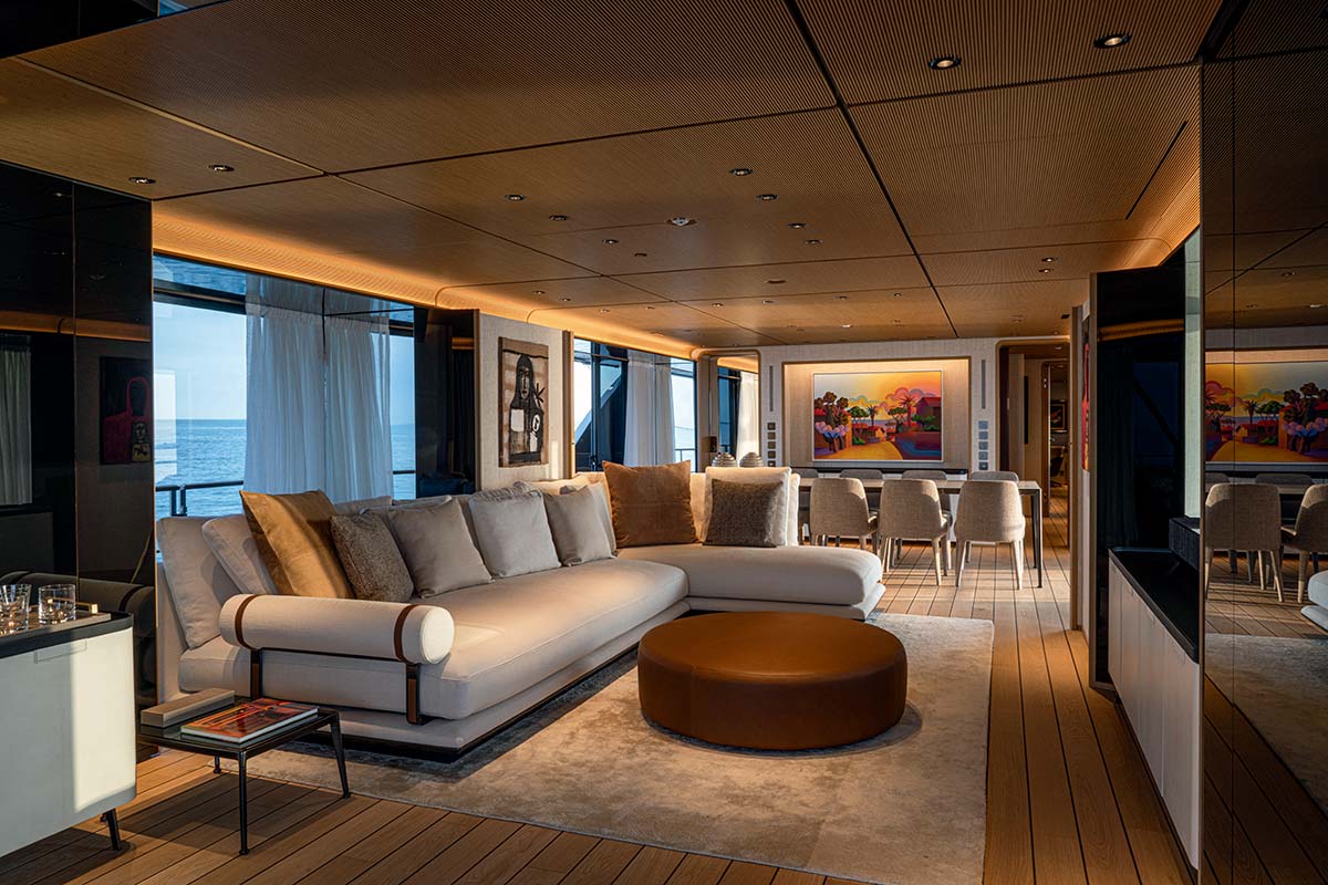Navetta 38 by Custom Line