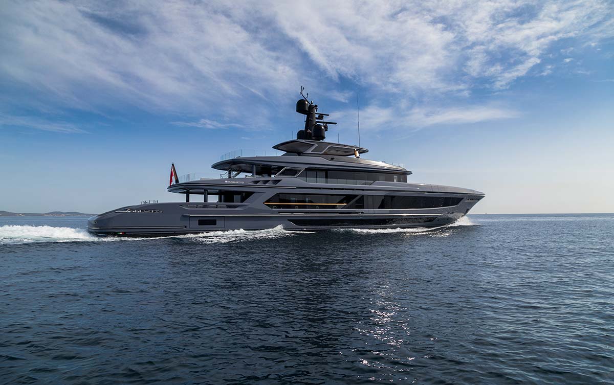 T 52 Akula - Photo © Studio Illume